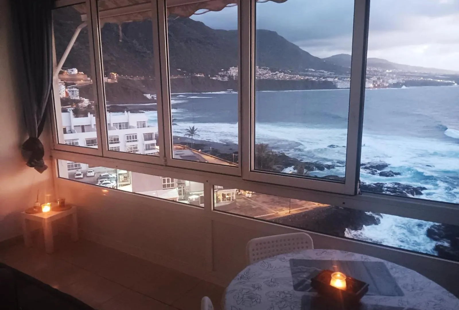 Bonito Apartamento En Primera Linea Al Mar Punta del Hidalgo Apartman